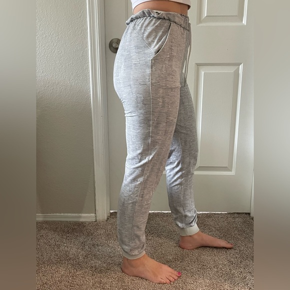 Lululemon Gray Joggers✈️ - Picture 4 of 7